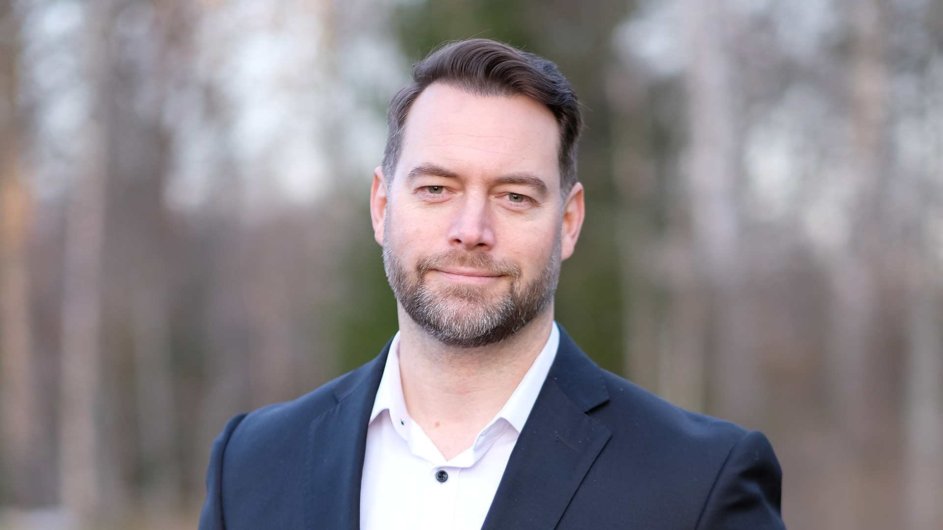 Man som representerar ny försäljningschef på MIAB.