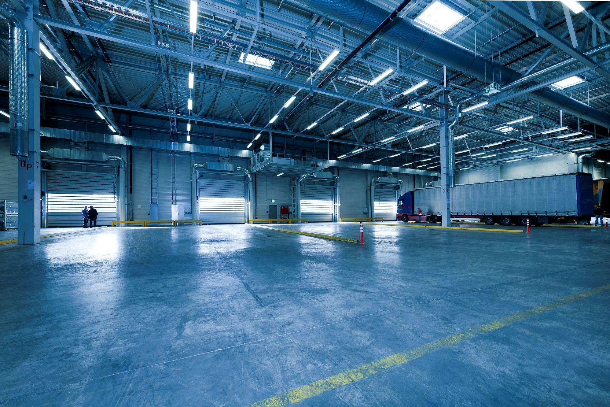 Industristädning inom industri och verkstad på MIAB.